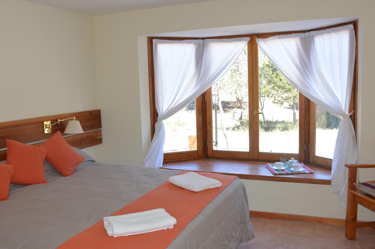 Posada Del Cipres Villa La Angostura Bagian luar foto